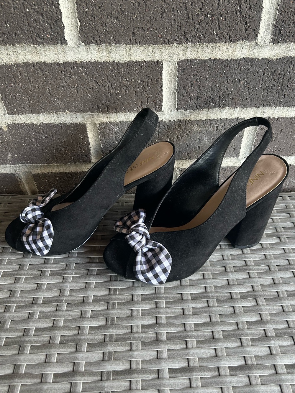 NINE WEST Black Slingback Peep-Toe Heels with Gingham Bow Accent 7 1/2